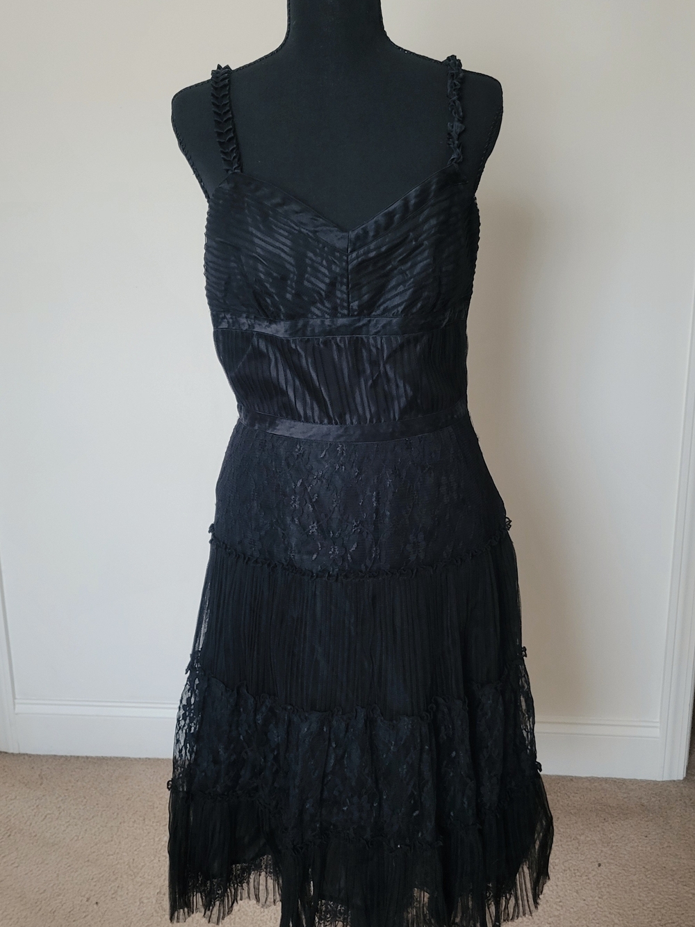Antonio Melani Black Lace & Layered Tulle Cocktail Flapper Dress Size 6